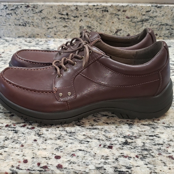 Dansko Wyatt Casual Oxfords Size 10(43). - Picture 5 of 14
